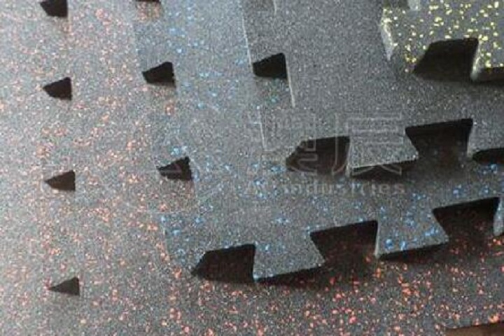 An introduction of our interlocking speckled rubber tile