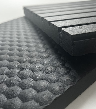 With high quality rubber material and simple design, our rubber floor MATS are perfect for any agricultural application. 