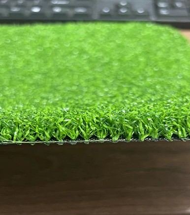 Swing happy, golf artificial grass leads the new trend!