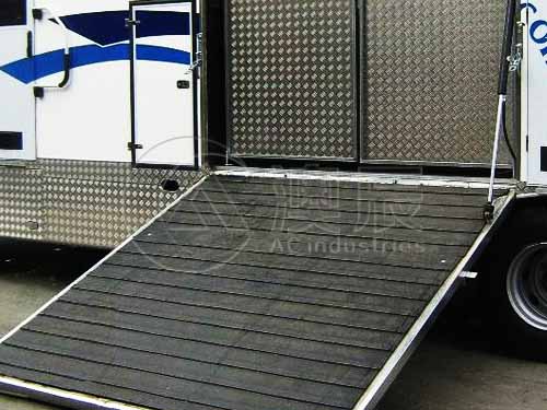 Trailer Rubber Mat Solution