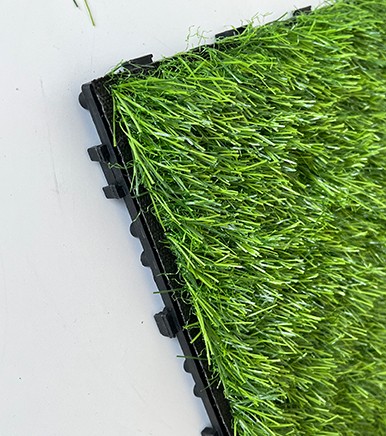 Safety and comfort of artificial grass products in children's play areas